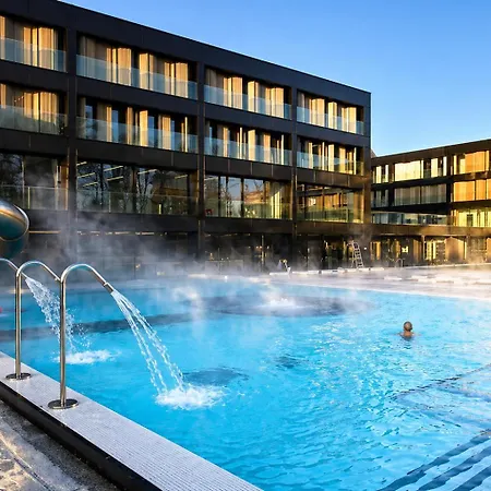 Sous Le Charme De Charles Sauna & Jacuzzi Apartment *